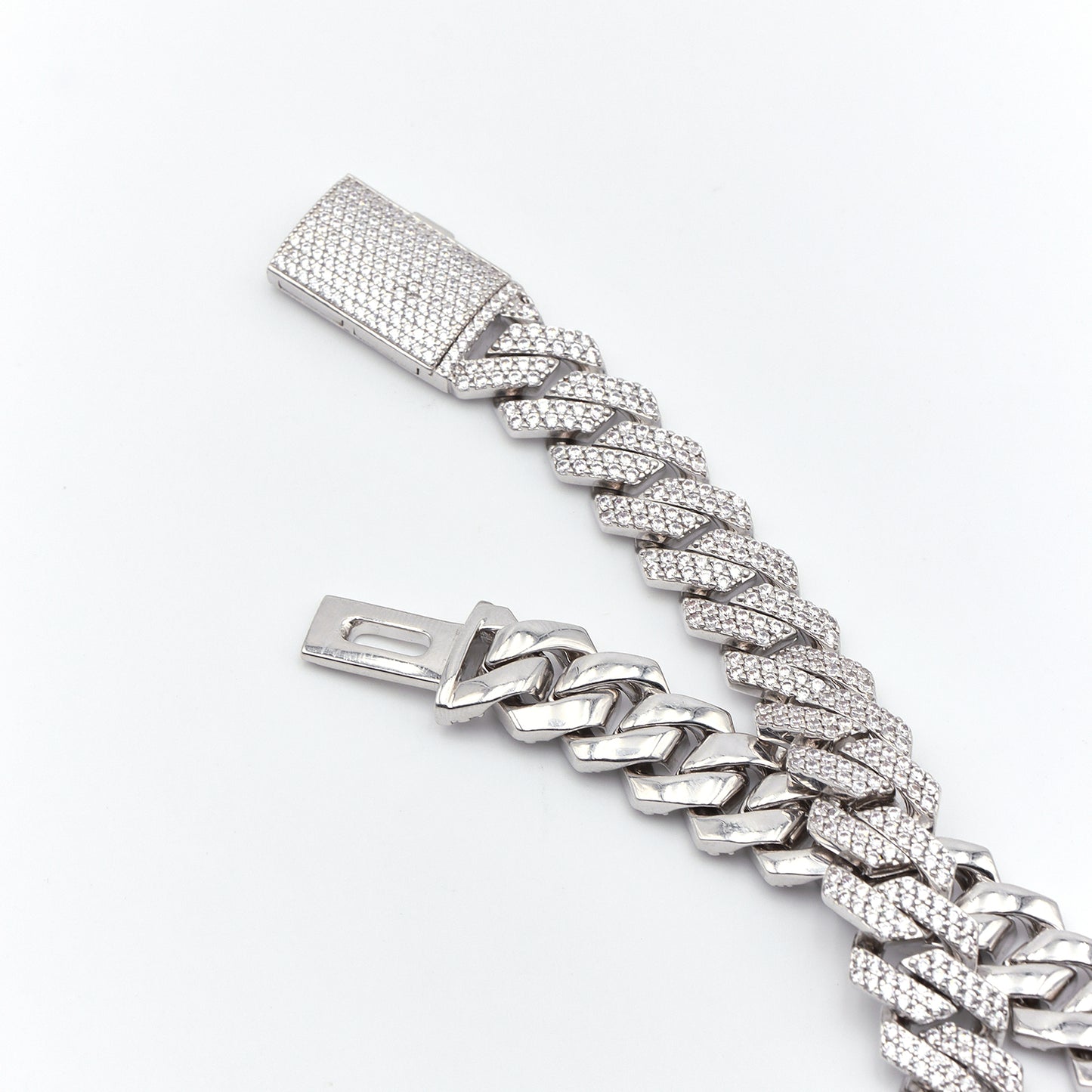 S925 Silver 18mm Blue & White Cuban Chain